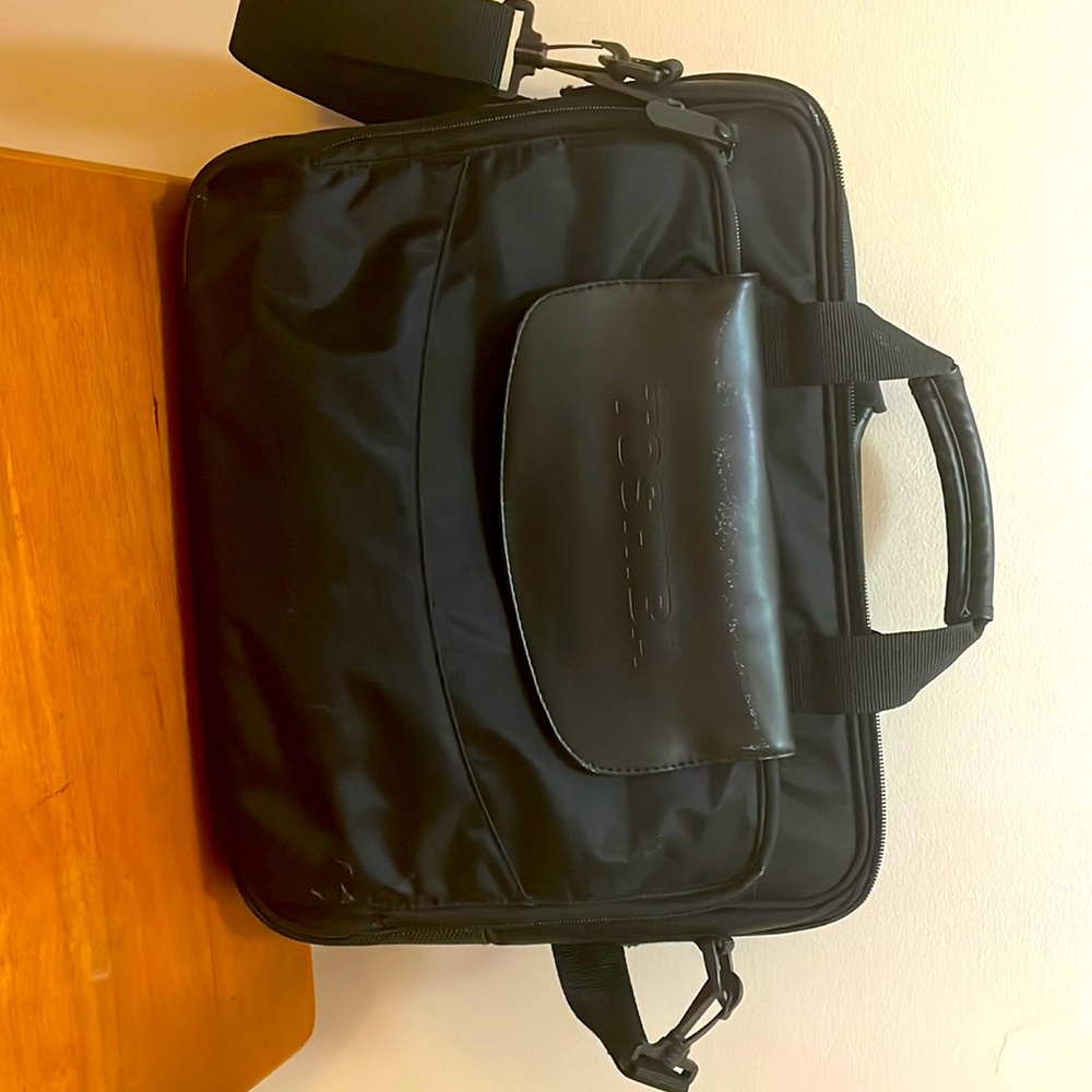 14 in Original Toshiba Computer bag (used)